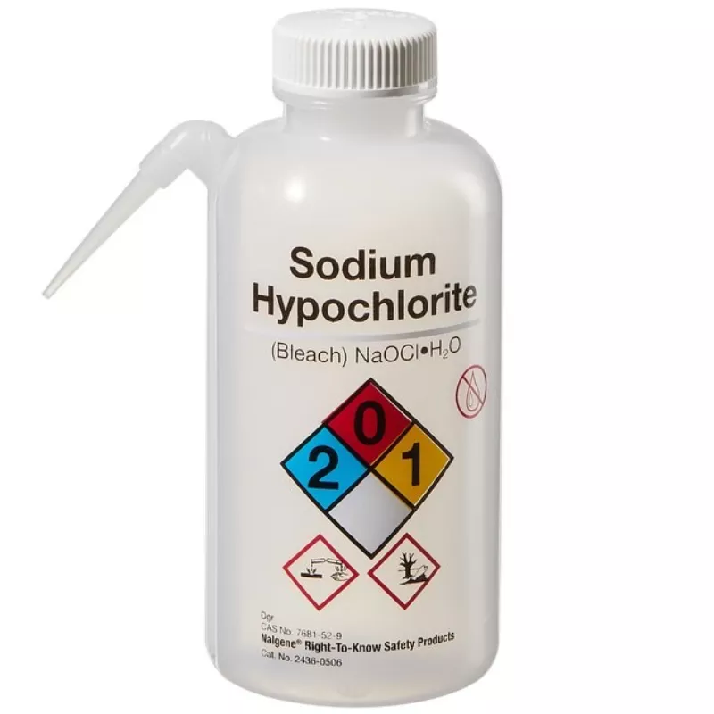 標示 Sodium Hypochlorite 洗滌瓶